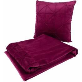 ผ้าห่มและหมอนนุ่มๆ สั่งเลย “Warmth from the Heart”